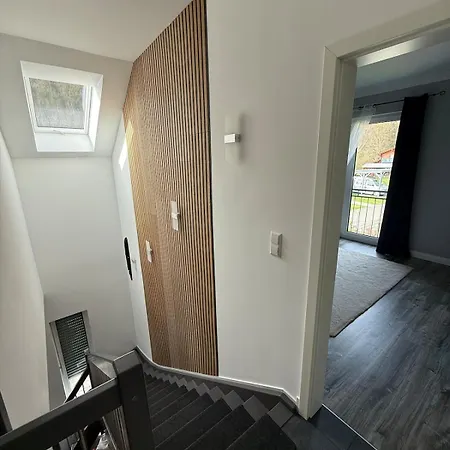 فيلة Modern Eco-friendly House With Terrace, Garden And Carport